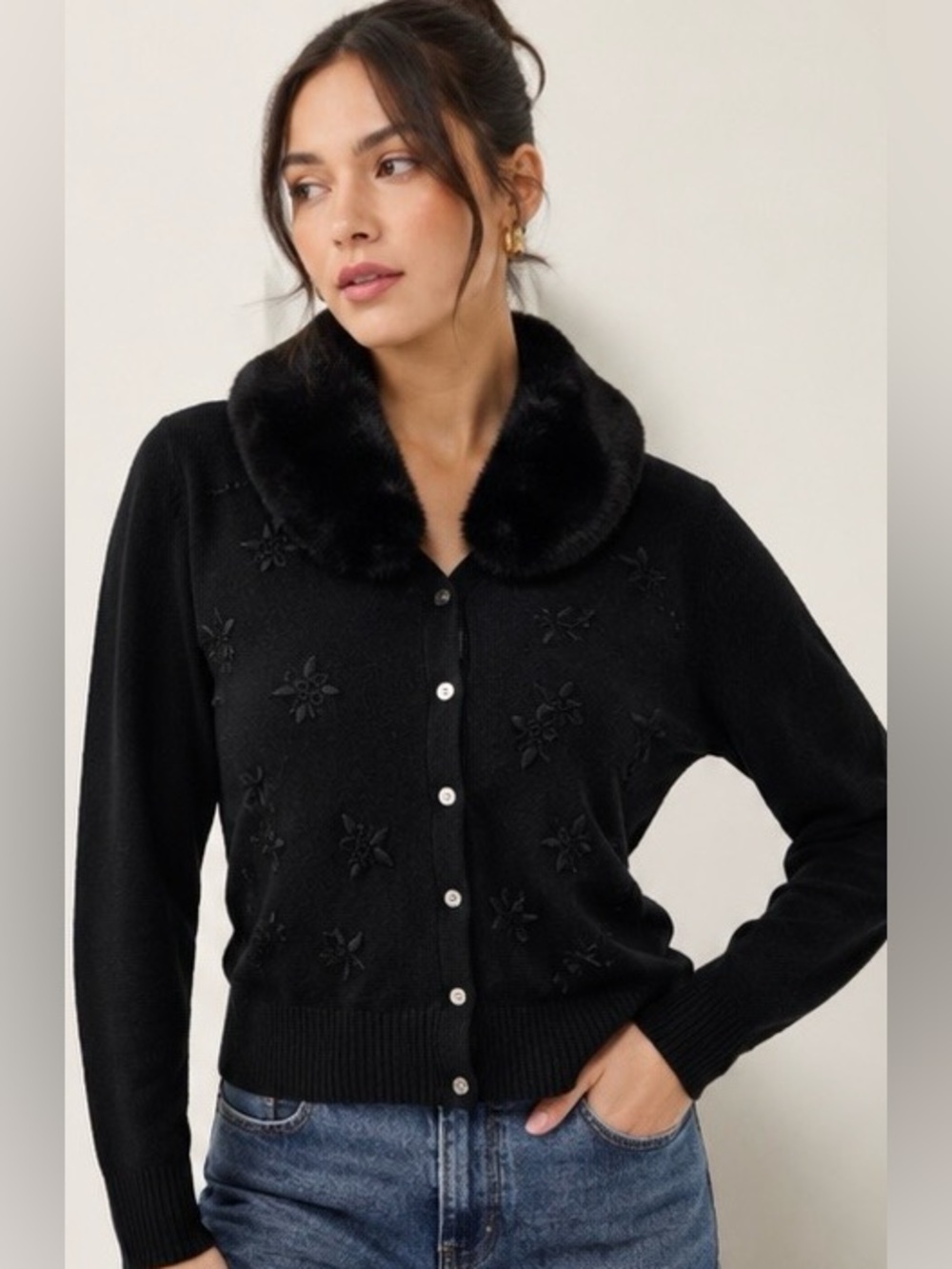 Liz Claiborne Women’s XL Embroidered Beaded Cardigan W Faux Fur Trim Collar Blk
